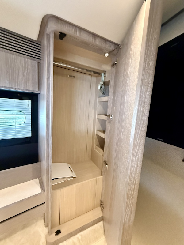 Azimut-Magellano 66 2020 -Coconut Grove-Florida-United States-6112742