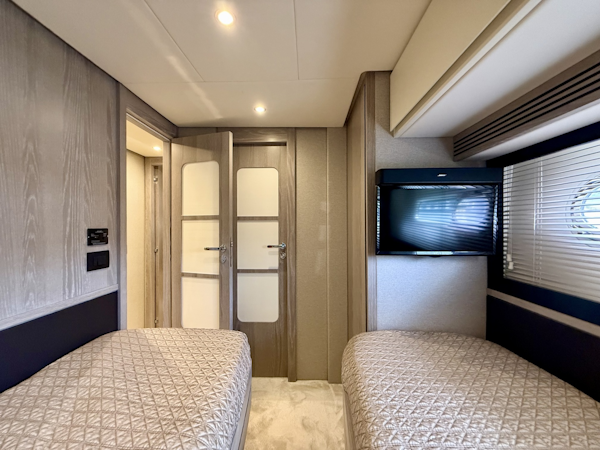 Azimut-Magellano 66 2020 -Coconut Grove-Florida-United States-6112748