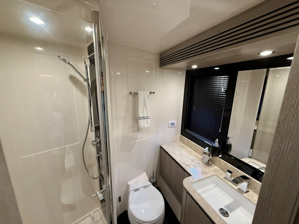 Azimut-Magellano 66 2020 -Coconut Grove-Florida-United States-6112744