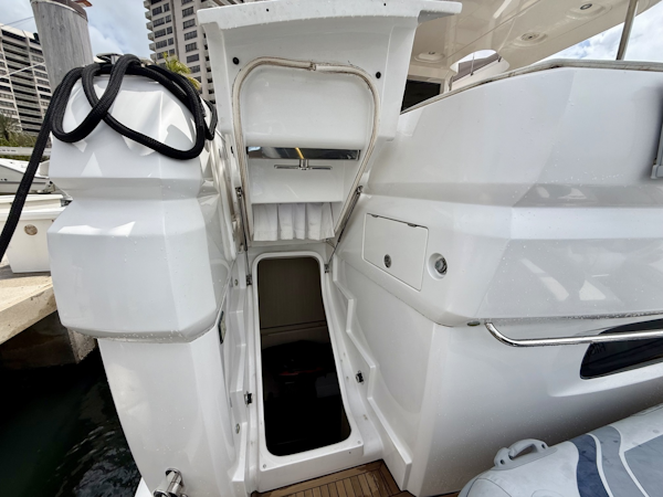 Azimut-Magellano 66 2020 -Coconut Grove-Florida-United States-6112770