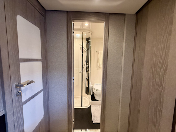Azimut-Magellano 66 2020 -Coconut Grove-Florida-United States-6112749