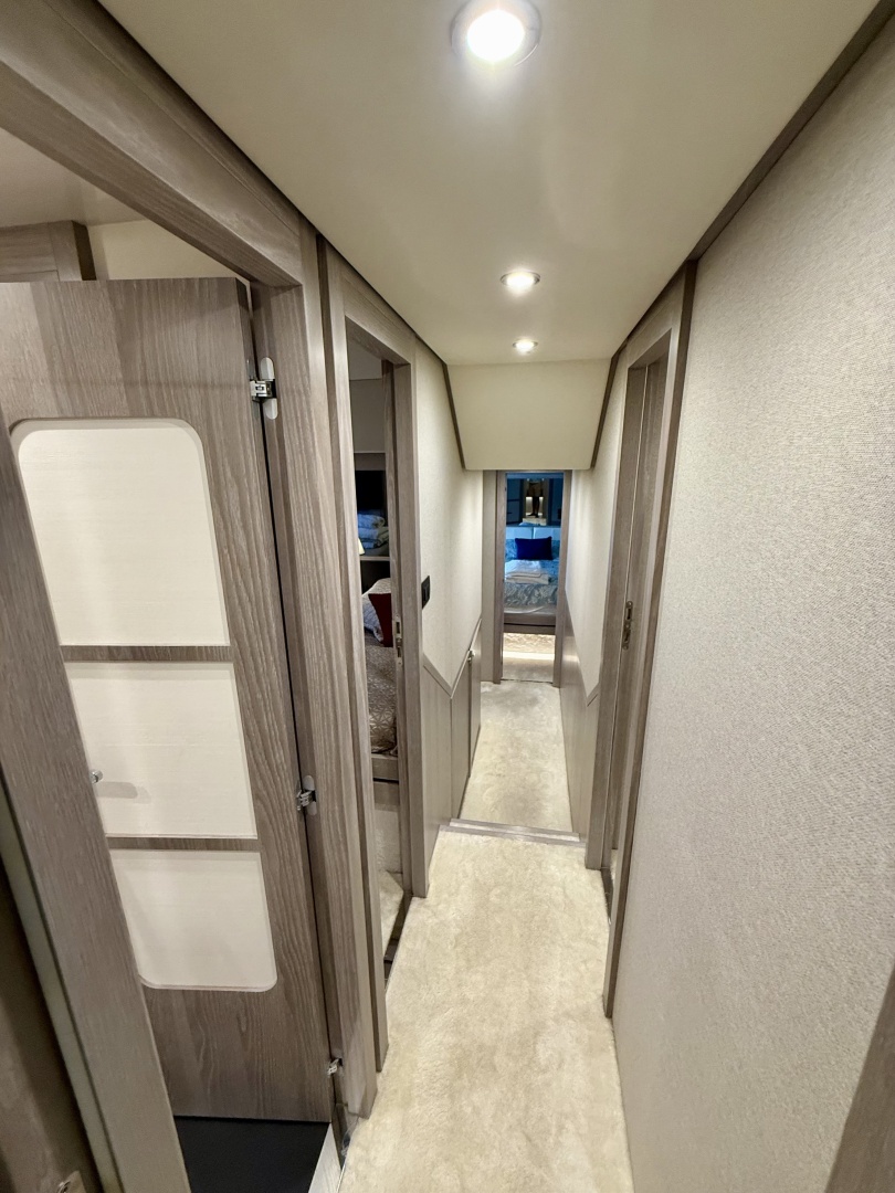Azimut-Magellano 66 2020 -Coconut Grove-Florida-United States-6112745 | Thumbnail