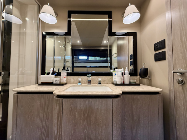 Azimut-Magellano 66 2020 -Coconut Grove-Florida-United States-6112729