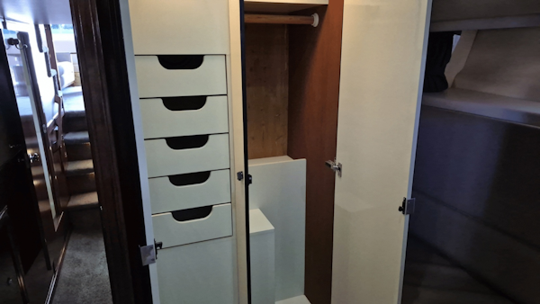 Meridian-490 Pilot House 2008-Dancyn Southport-North Carolina-United States-Storage Space-6112997
