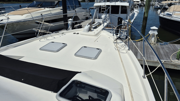 Meridian-490 Pilot House 2008-Dancyn Southport-North Carolina-United States-Forward Deck-6113010