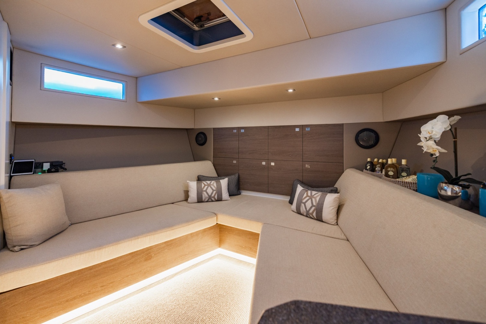 Vanquish Yachts-VQ58 2019-IMPULSIVE Miami Beach-Florida-United States-6113307 | Thumbnail