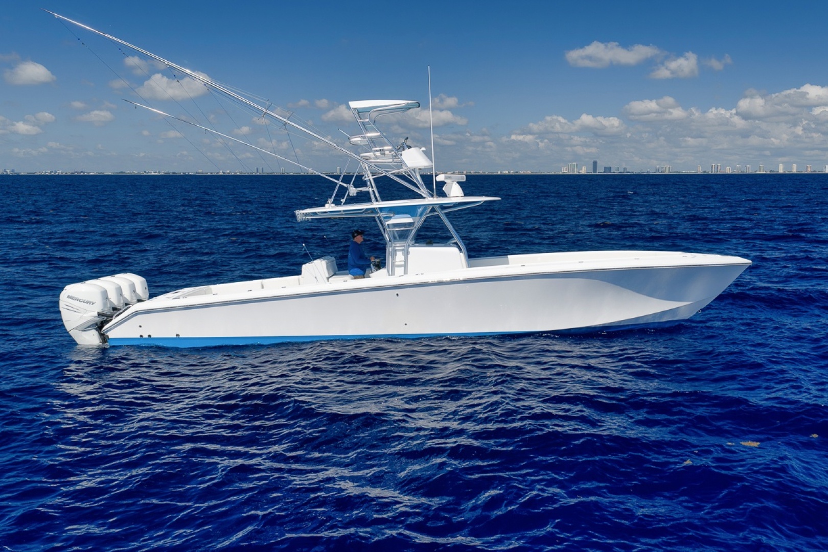Bahama-41CC 2017 -Singer Island-Florida-United States-6114552 | Thumbnail