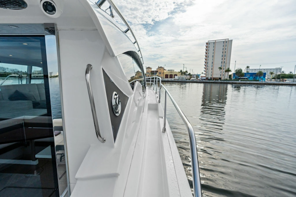 Cruisers Yachts-46 CANTIUS 2022-POSITIVE VIBES HOLLYWOOD-Florida-United States-6115131