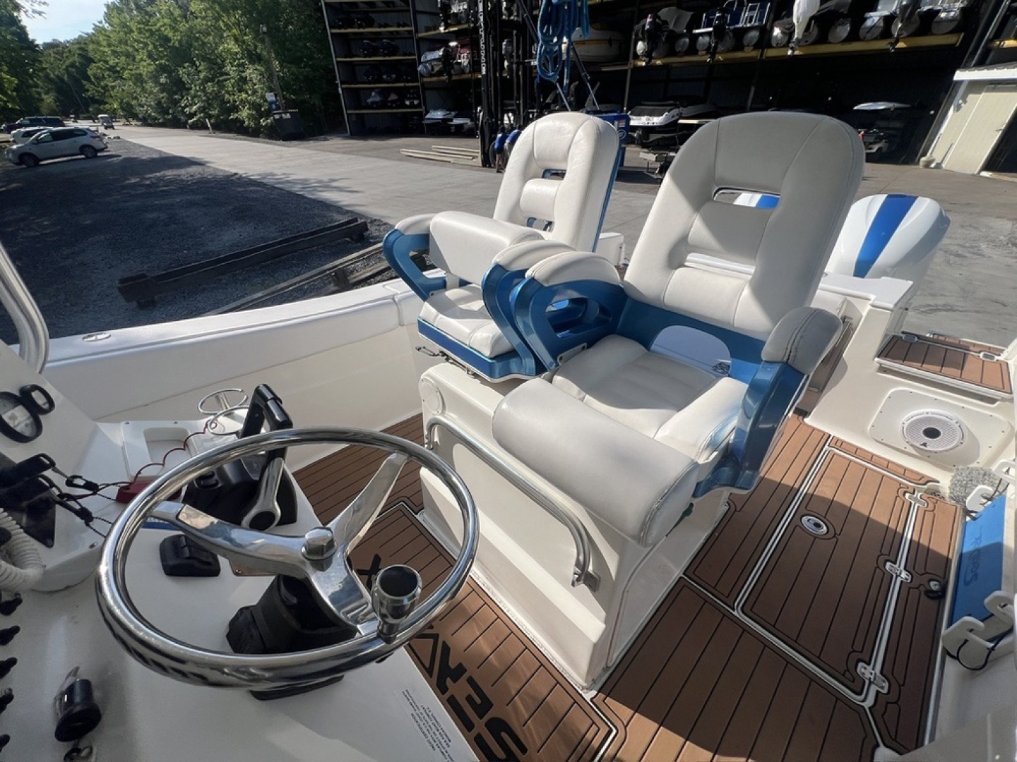 Sea Fox-286 Center Console 2012 -Grand Rivers-Kentucky-United States-Helm seats-6115291 | Thumbnail