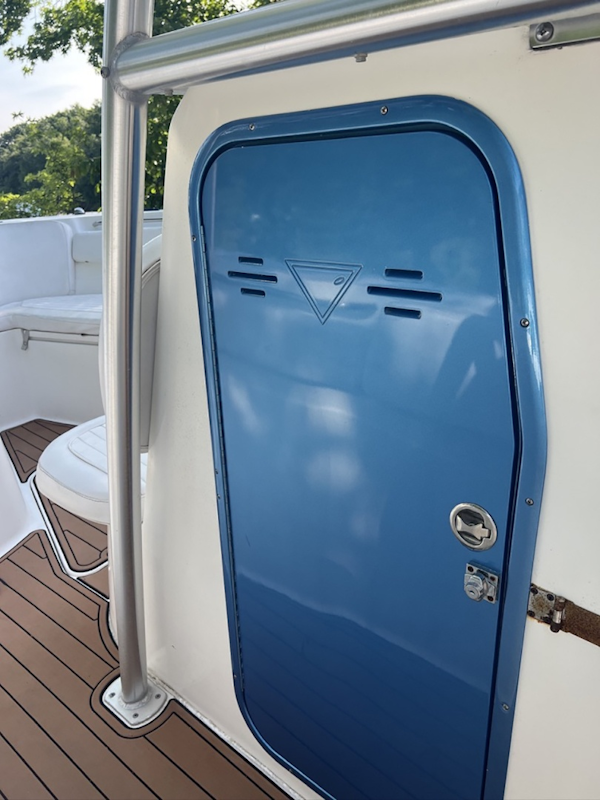 Sea Fox-286 Center Console 2012 -Grand Rivers-Kentucky-United States-Entry to the head-6115289