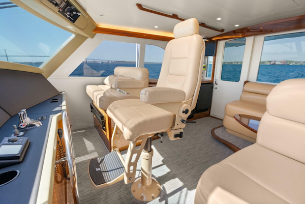 Viking-Enclosed Flybridge 2007-SALT THERAPY NEWPORT -Rhode Island-United States-Helm Seating-6115579