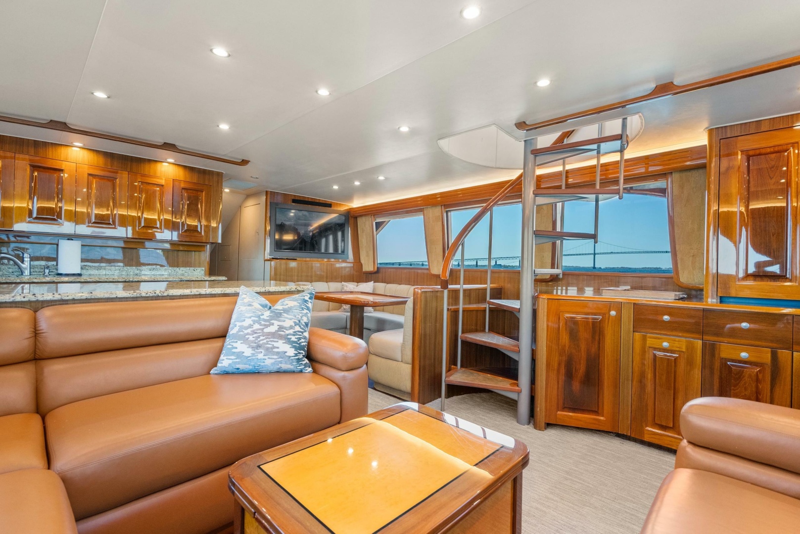 Viking-Enclosed Flybridge 2007-SALT THERAPY NEWPORT -Rhode Island-United States-Salon Looking Starboard-6115561 | Thumbnail