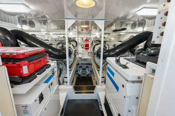 Viking-Enclosed Flybridge 2007-SALT THERAPY NEWPORT -Rhode Island-United States-Engine Room-6115583