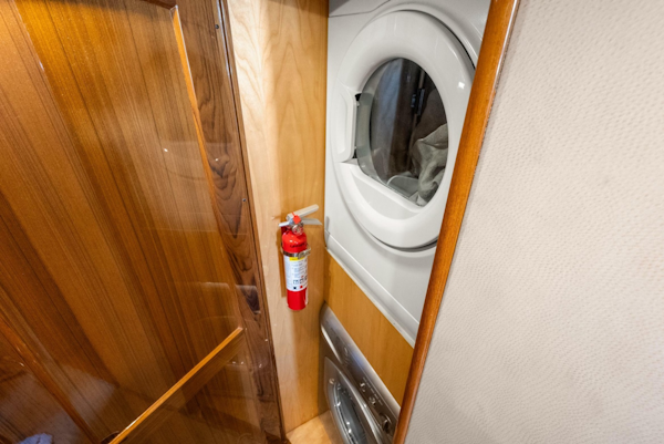 Viking-Enclosed Flybridge 2007-SALT THERAPY NEWPORT -Rhode Island-United States-Washer & Dryer-6115574