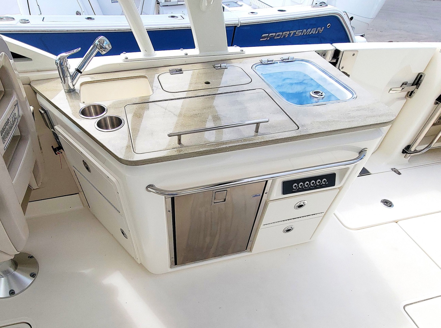 Boston Whaler-320 Vantage 2022 -Key West-Florida-United States-6115529 | Thumbnail