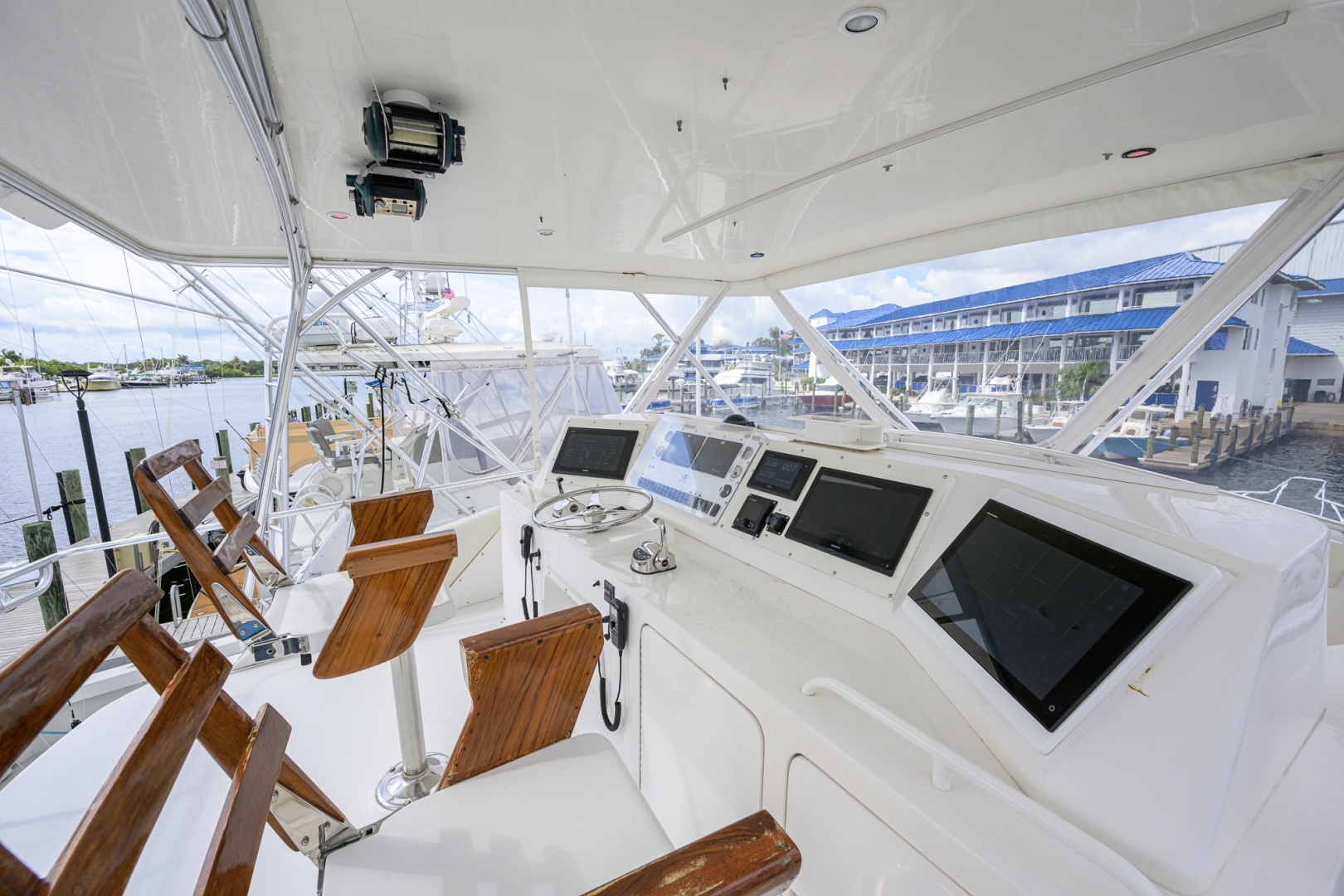 Bertram 1998 -Stuart-Florida-United States-6115771 | Thumbnail