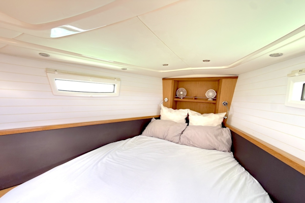 Bavaria-Vision 46 2013-Blur Simpson Bay-Sint Maarten (Dutch Part)-6116528