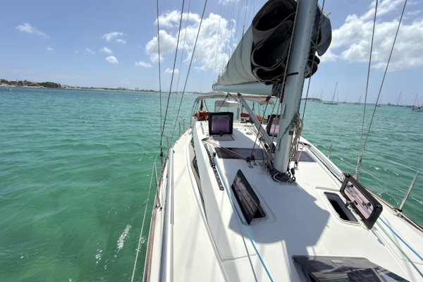 Bavaria-Vision 46 2013-Blur Simpson Bay-Sint Maarten (Dutch Part)-6116500