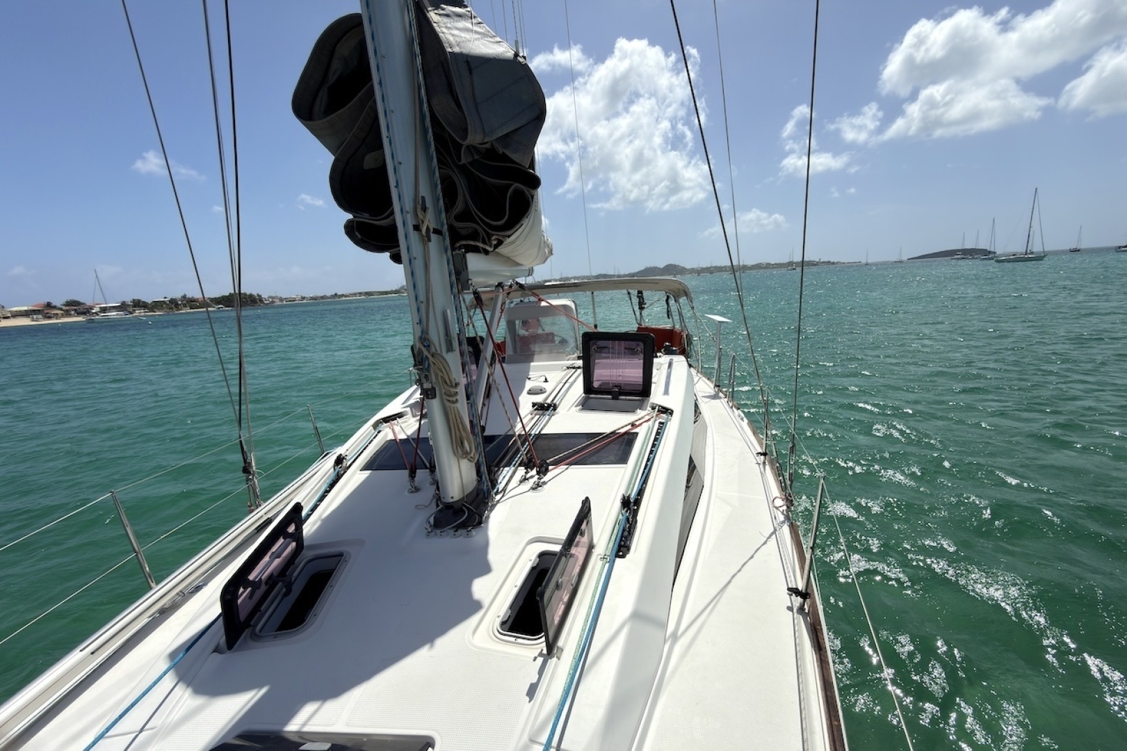 Bavaria-Vision 46 2013-Blur Simpson Bay-Sint Maarten (Dutch Part)-6116499 | Thumbnail