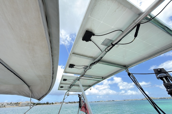 Bavaria-Vision 46 2013-Blur Simpson Bay-Sint Maarten (Dutch Part)-6116513