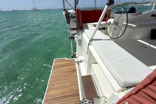 Bavaria-Vision 46 2013-Blur Simpson Bay-Sint Maarten (Dutch Part)-6116514