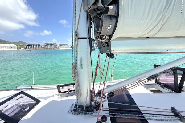 Bavaria-Vision 46 2013-Blur Simpson Bay-Sint Maarten (Dutch Part)-6116502