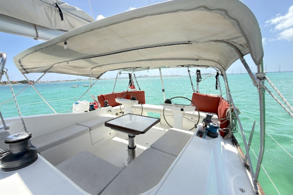 Bavaria-Vision 46 2013-Blur Simpson Bay-Sint Maarten (Dutch Part)-6116507