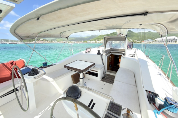 Bavaria-Vision 46 2013-Blur Simpson Bay-Sint Maarten (Dutch Part)-6116510