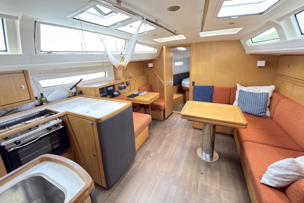 Bavaria-Vision 46 2013-Blur Simpson Bay-Sint Maarten (Dutch Part)-6116517