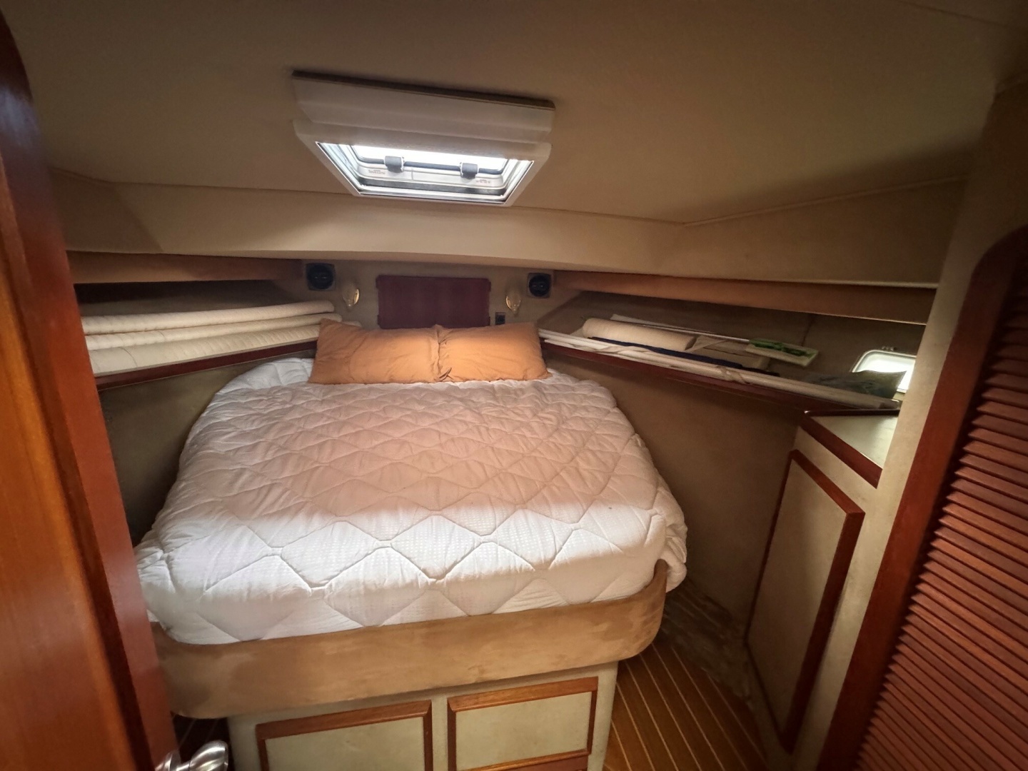 Chris-Craft-44 Sedan 1987-LOVE IS Seattle-Washington-United States-6116630 | Thumbnail