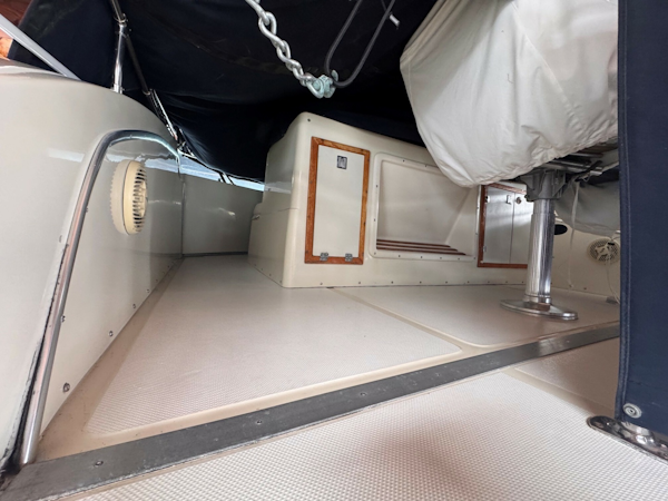 Chris-Craft-44 Sedan 1987-LOVE IS Seattle-Washington-United States-6116632