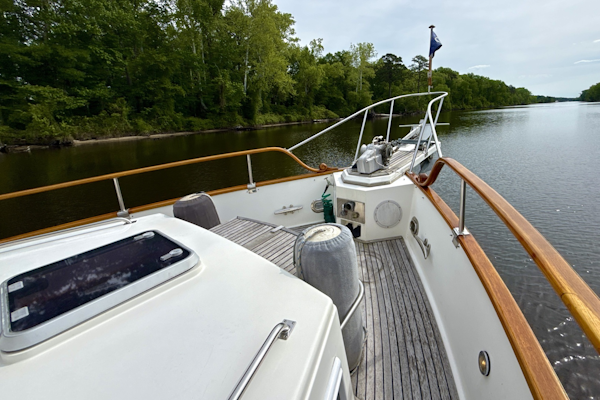Grand Banks-Classic 1997-TUMBLEWEED Chesapeake-Virginia-United States-Foredeck-6124257