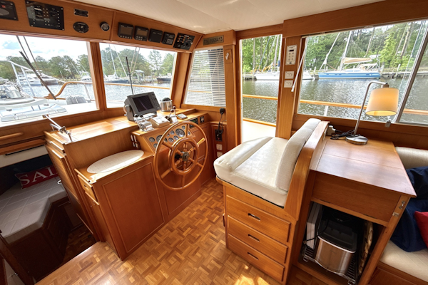 Grand Banks-Classic 1997-TUMBLEWEED Chesapeake-Virginia-United States-Helm Door-6124240