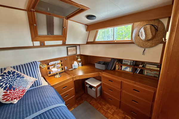 Grand Banks-Classic 1997-TUMBLEWEED Chesapeake-Virginia-United States-Aft Desk-6124253