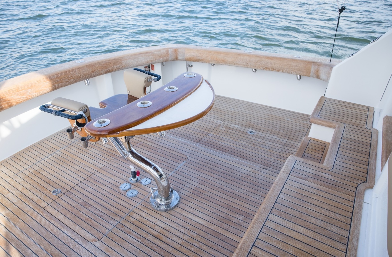 Viking-Convertible 2008-DEBS JEM North Palm Beach-Florida-United States-Viking 60 DEBS JEM  Cockpit-6135965 | Thumbnail