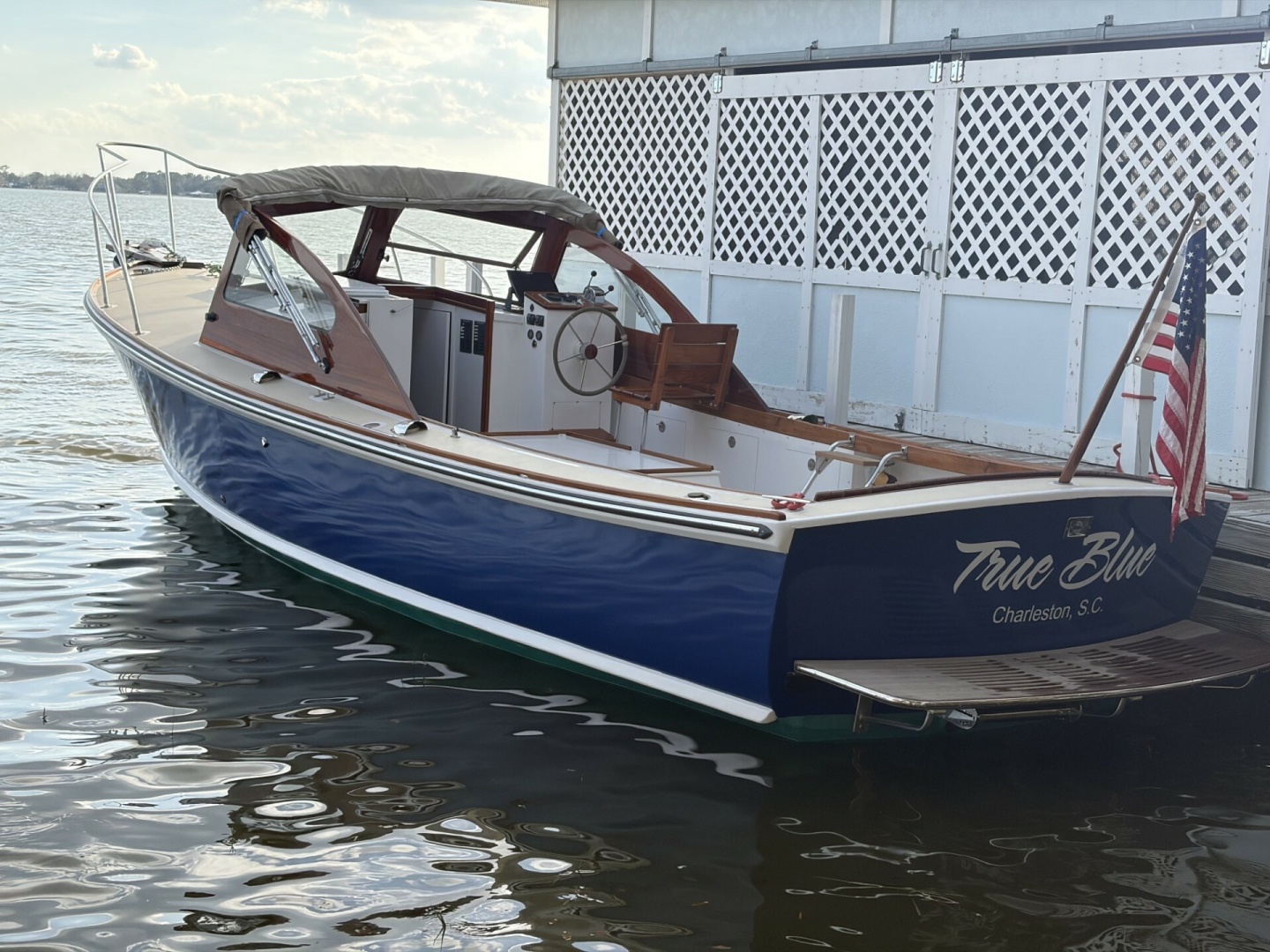 Dyer 1973-TRUE BLUE Mont Dora-Florida-United States-6134133 | Thumbnail