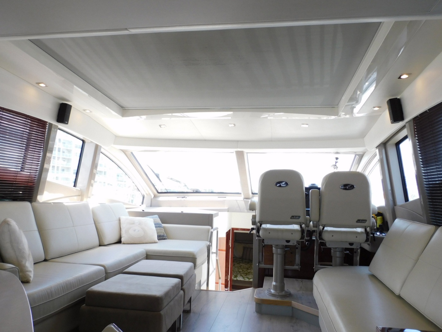 Sea Ray-550L 2019-AT LAST Daytona Beach-Florida-United States-6135472 | Thumbnail