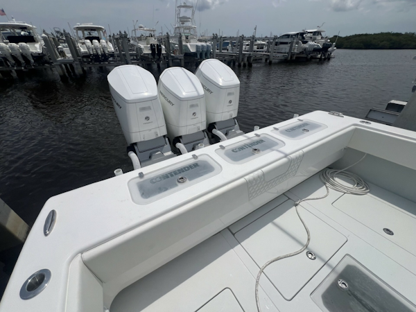 Contender-Center Console 2023-DAKOTA CRUDE Stuart-Florida-United States-Contender 44 DAKOTA CRUDE  Engines-6135654