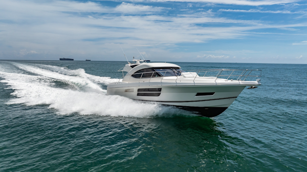 Riviera-5000 Sport Yacht 2016 -Miami Beach-Florida-United States-6253190