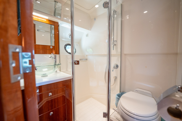 Riviera-5000 Sport Yacht 2016 -Miami Beach-Florida-United States-6253274