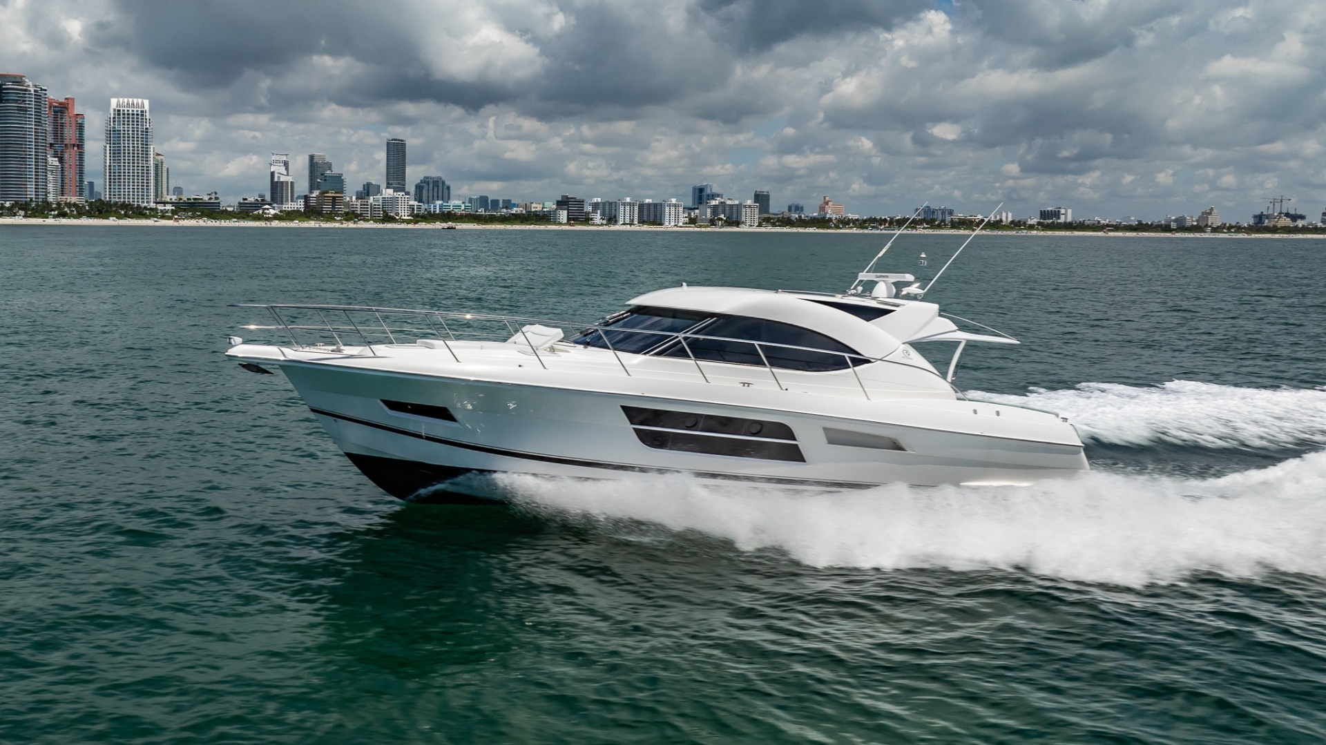 Riviera-5000 Sport Yacht 2016 -Miami Beach-Florida-United States-6253188 | Thumbnail