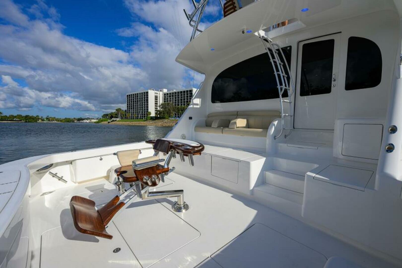 Viking-80 Convertible 2019-LAMPLIGHTER North Palm Beach-Florida-United States-Viking 80  LAMPLIGHTER  Cockpit-6141815 | Thumbnail