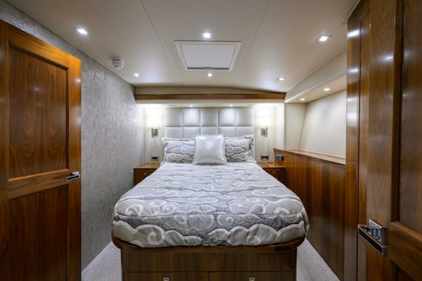 Viking-80 Convertible 2019-LAMPLIGHTER North Palm Beach-Florida-United States-Viking 80  LAMPLIGHTER  Forward Guest Stateroom -6141803