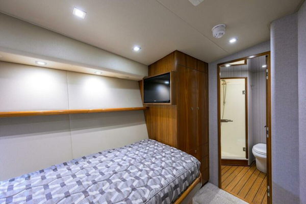 Viking-80 Convertible 2019-LAMPLIGHTER North Palm Beach-Florida-United States-Viking 80  LAMPLIGHTER  Mid Starboard Stateroom-6141808