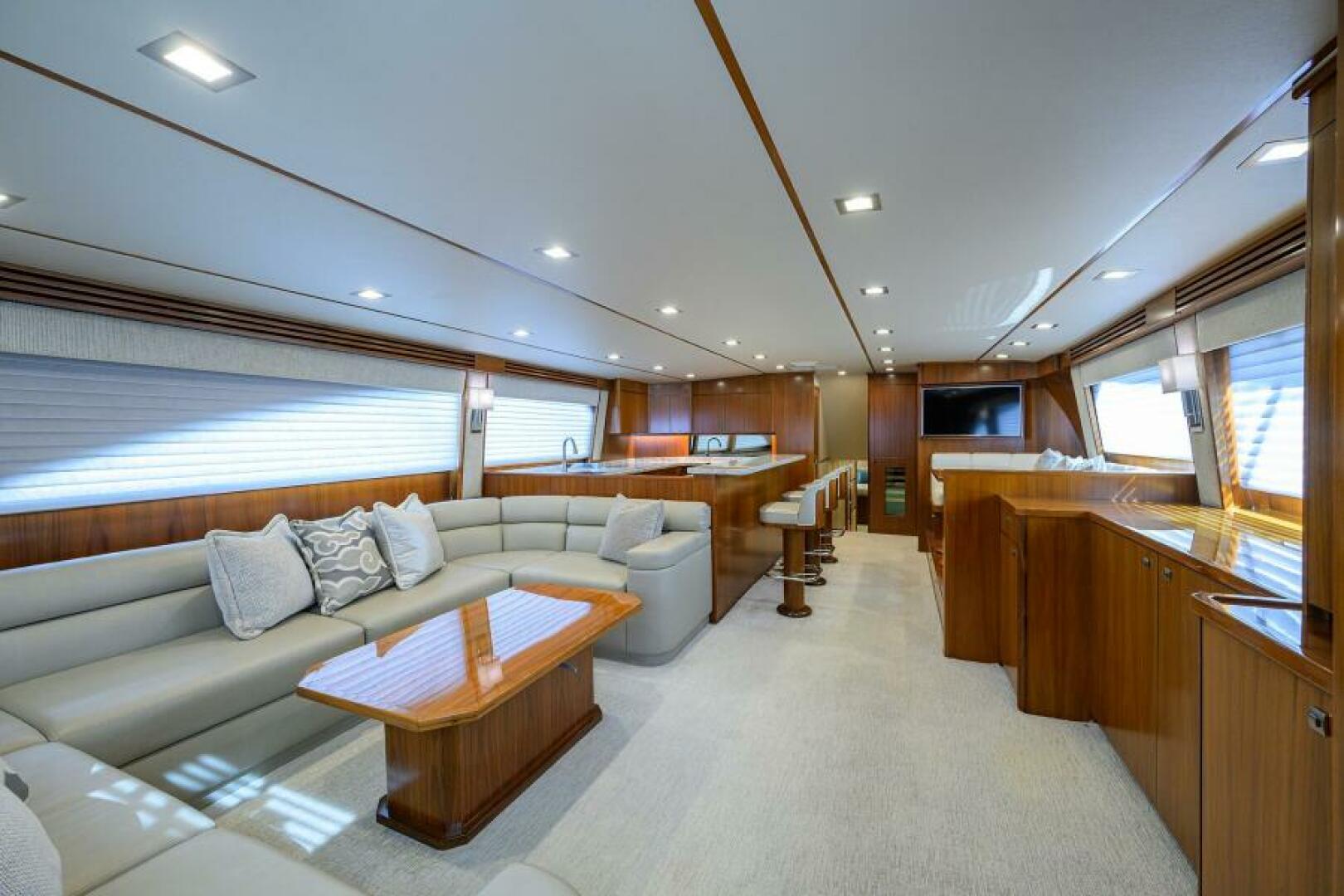 Viking-80 Convertible 2019-LAMPLIGHTER North Palm Beach-Florida-United States-Viking 80  LAMPLIGHTER  Salon-6141780 | Thumbnail
