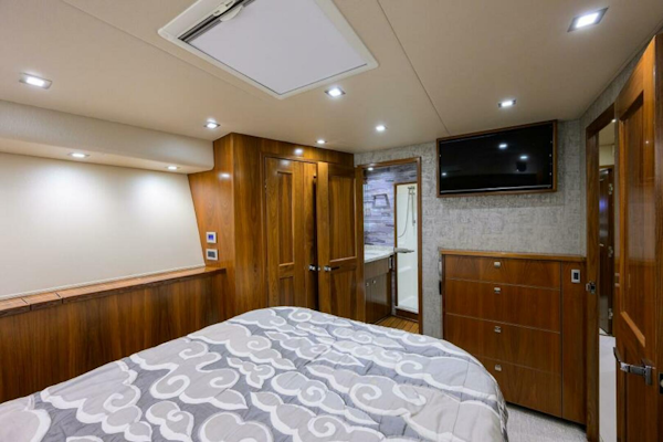 Viking-80 Convertible 2019-LAMPLIGHTER North Palm Beach-Florida-United States-Viking 80  LAMPLIGHTER  Forward Guest Stateroom -6141804