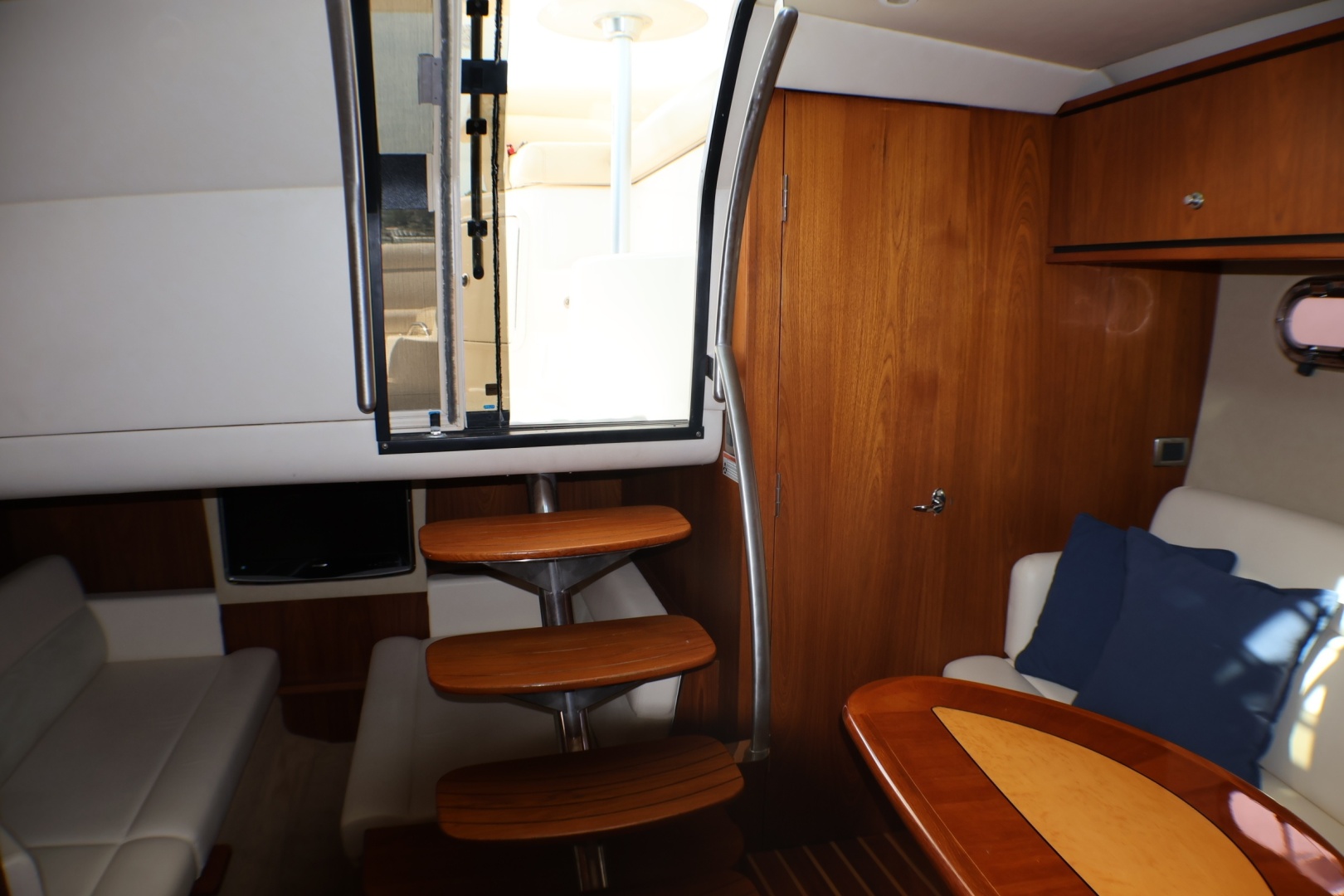 Tiara Yachts-3500 Sovran 2009-Gypsea Hingham-Massachusetts-United States-6141862 | Thumbnail