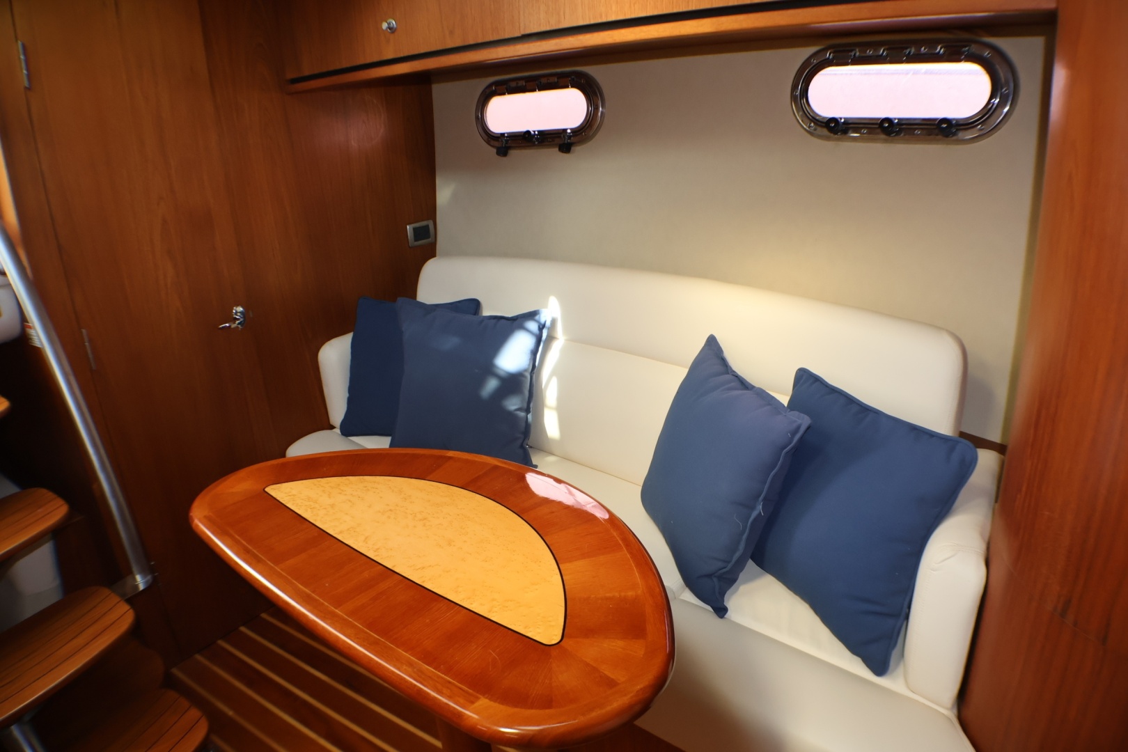 Tiara Yachts-3500 Sovran 2009-Gypsea Hingham-Massachusetts-United States-6141861 | Thumbnail