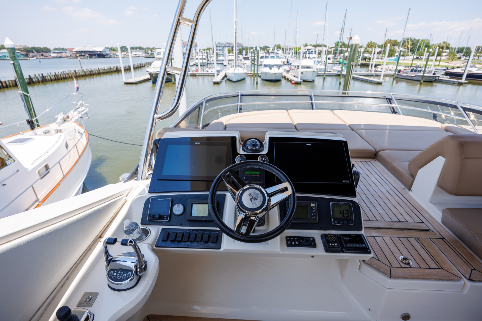 Sea Ray-L650 Fly 2017 -Seabrook-Texas-United States-6142897 | Thumbnail