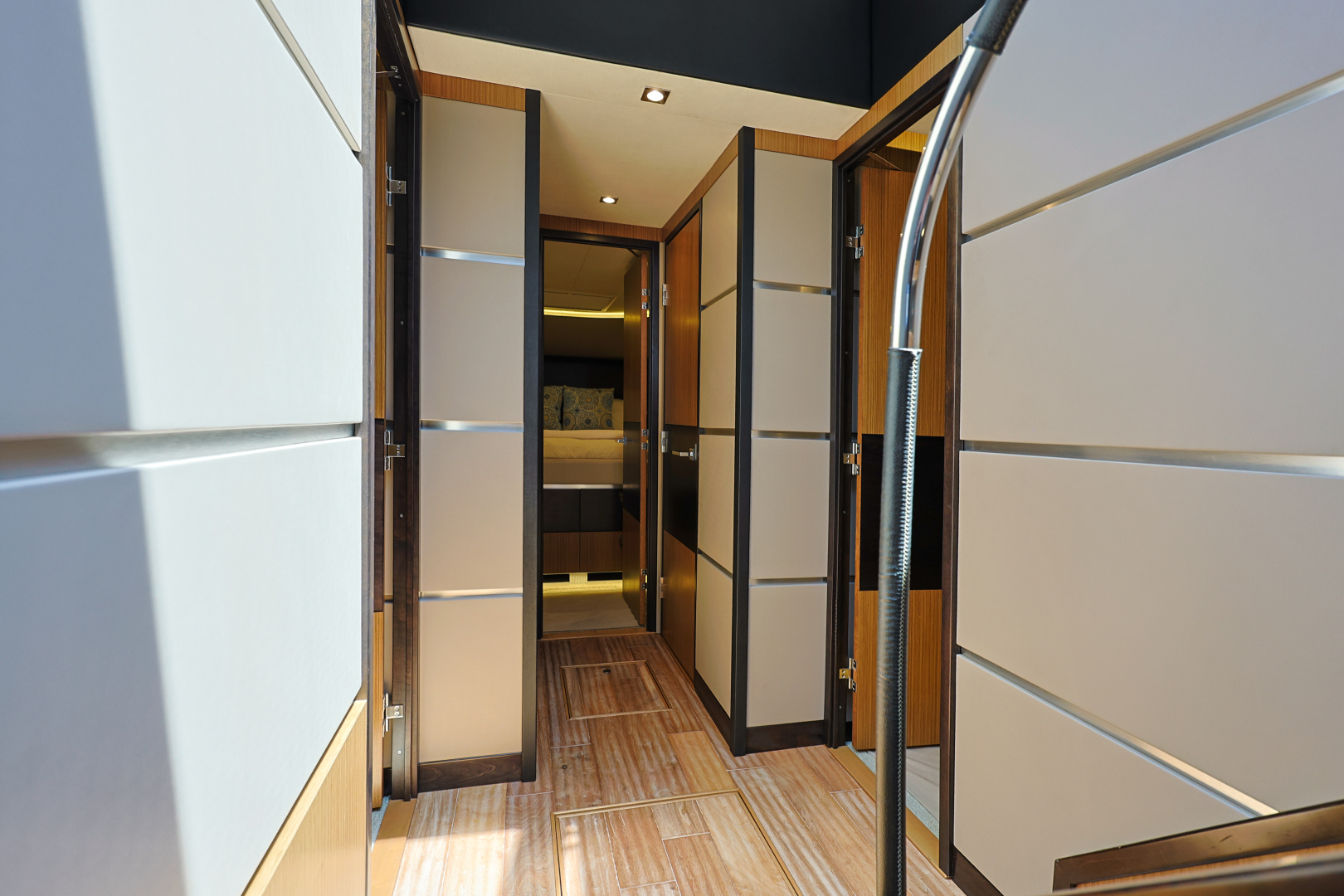 Sea Ray-L650 Fly 2017 -Seabrook-Texas-United States-6142922 | Thumbnail